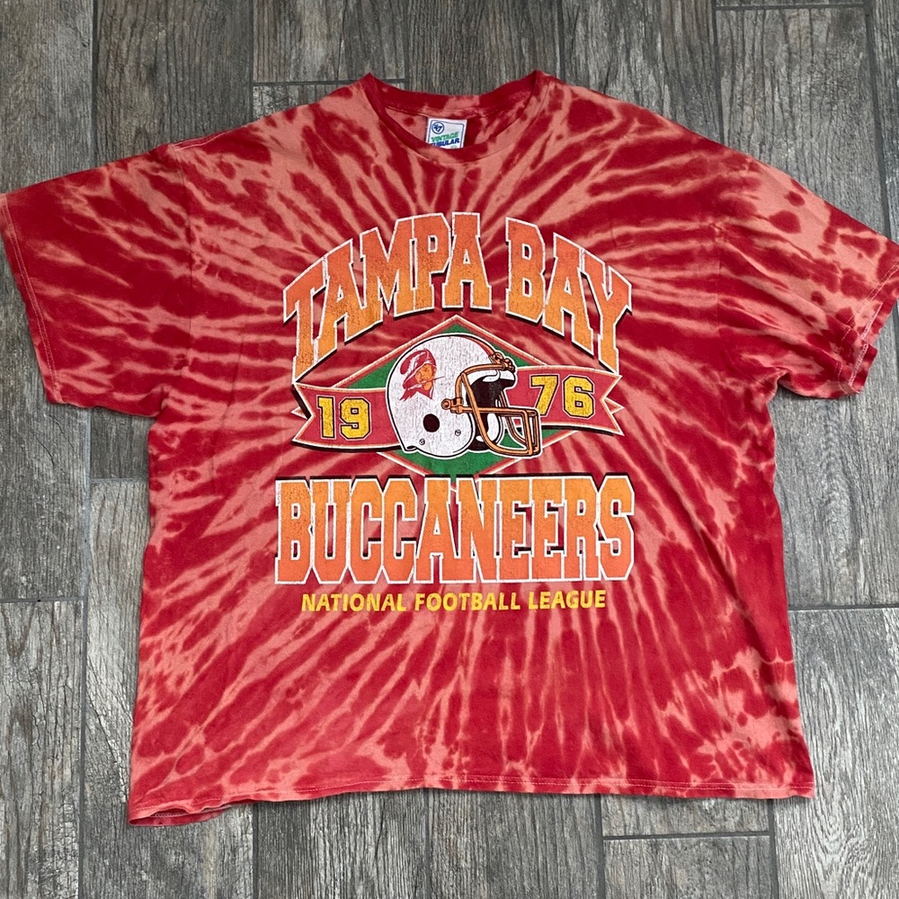 Tampa Bay Buccaneers Shirt Mens Orange Tie Dye 47 Brand Vintage Tubular EUC